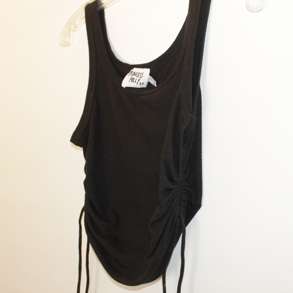 Princess Polly SIZE: 8 Black Side Tie Cinched Crop Top.
